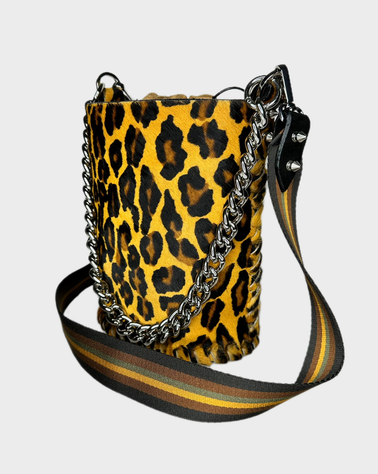 Bucket Bag Leo
