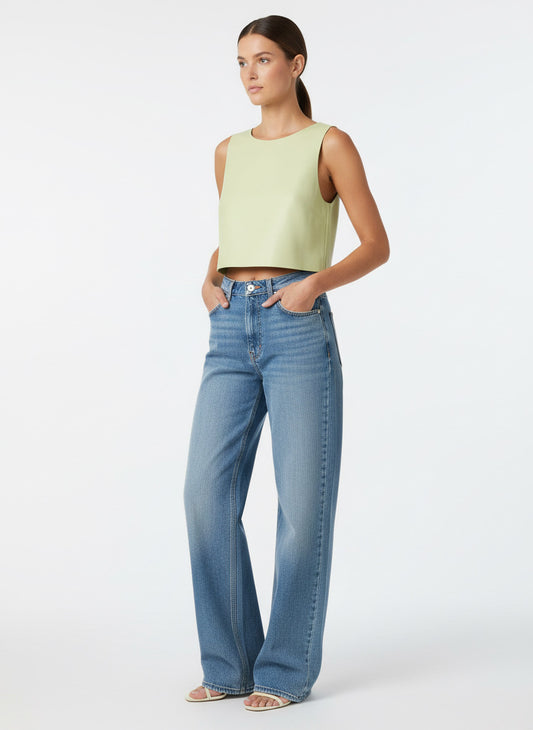 Top crop giallo burro indossato Ruj Heritage