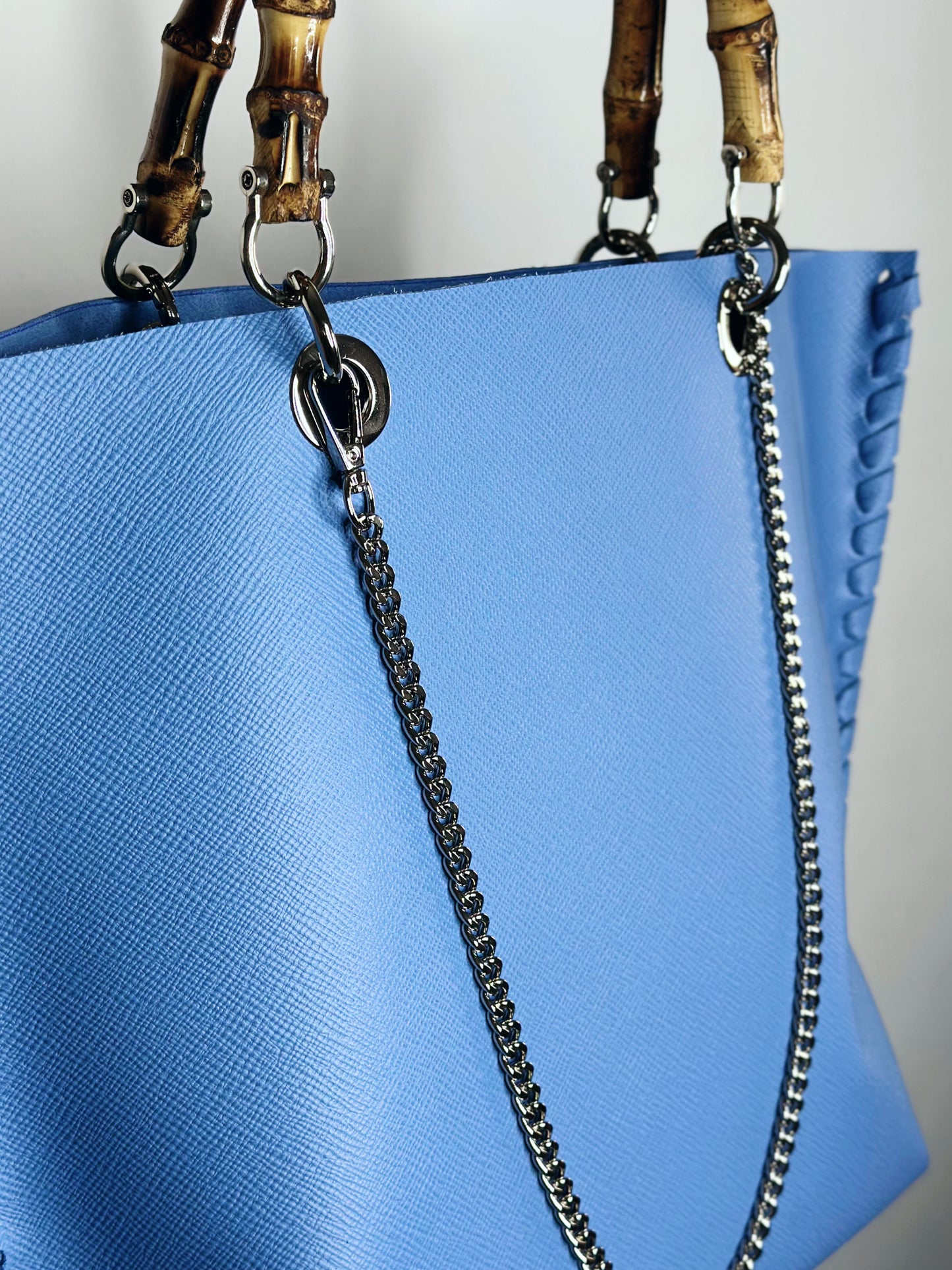 Borsa Picnic celeste in pelle lato con bambù Ruj Heritage