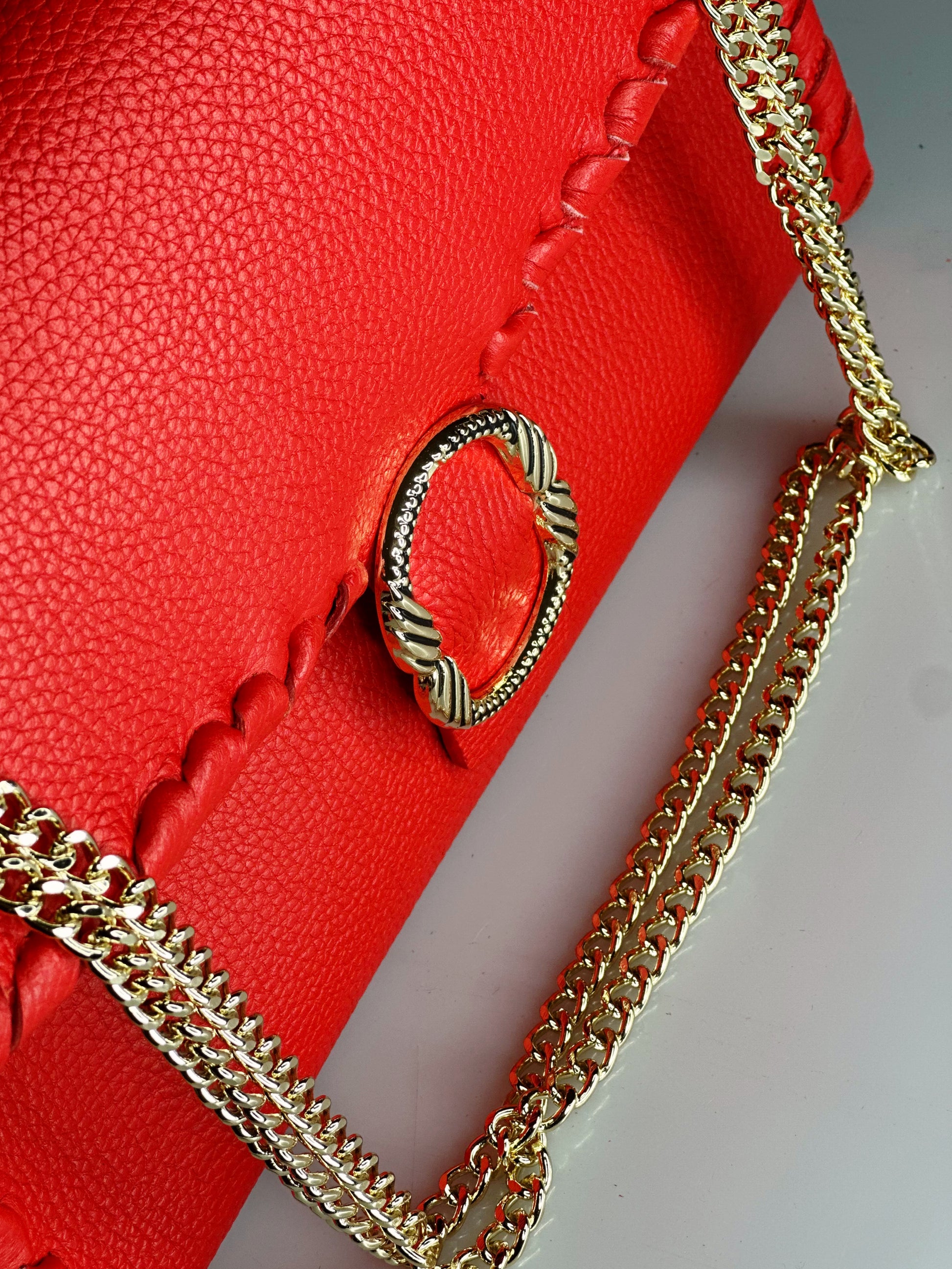 Borsa Shoulder rossa in pelle catena Ruj Heritage