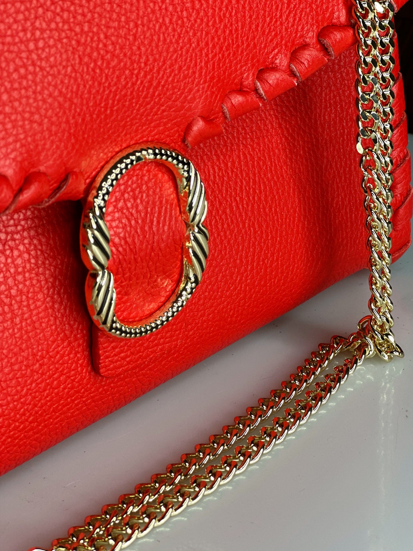 Borsa Shoulder rossa in pelle dettaglio Ruj Heritage