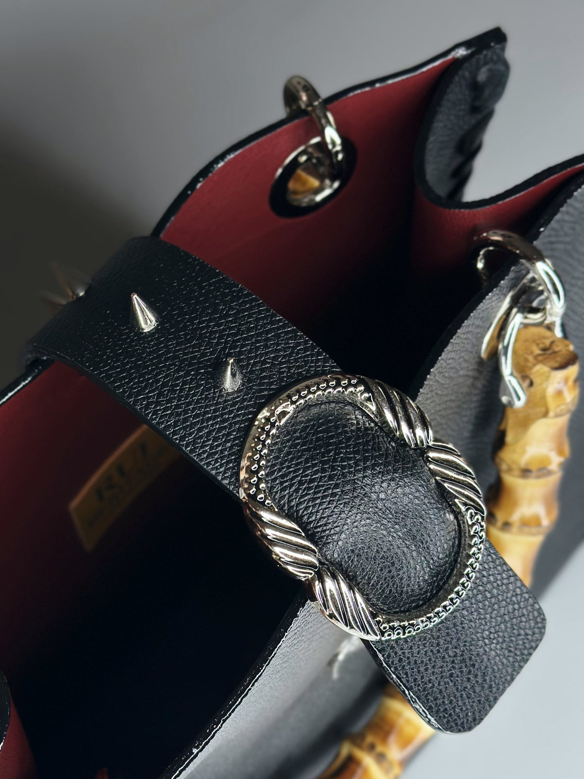 Bamboo Bag in pelle nera interno Ruj Heritage